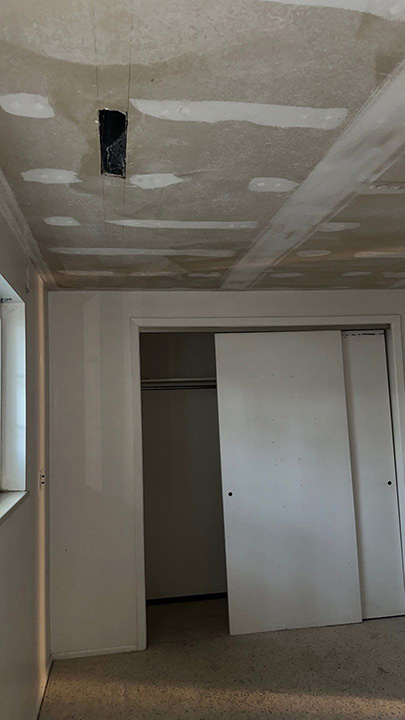Popcorn Ceiling Scrape